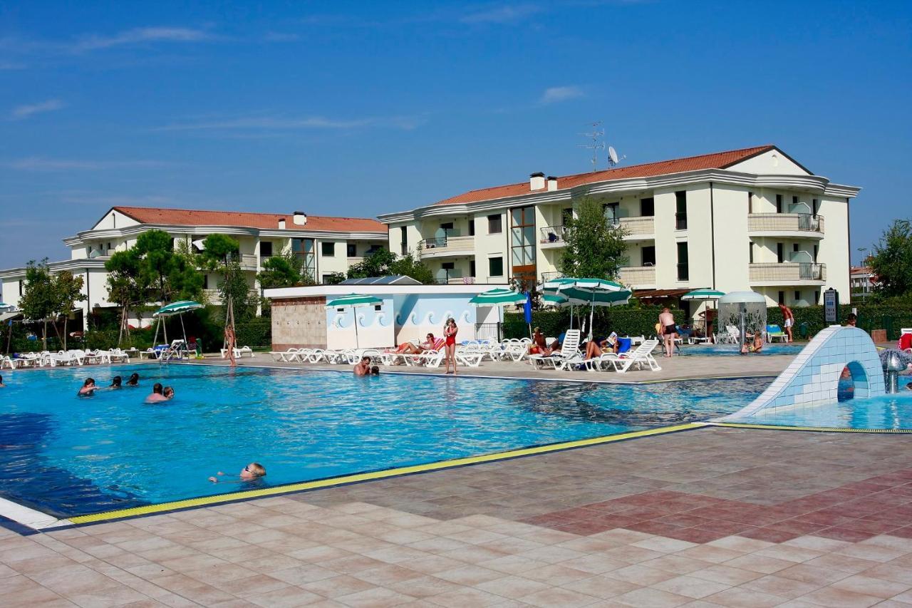 Tigli Lido Altanea Apartment Caorle Bagian luar foto