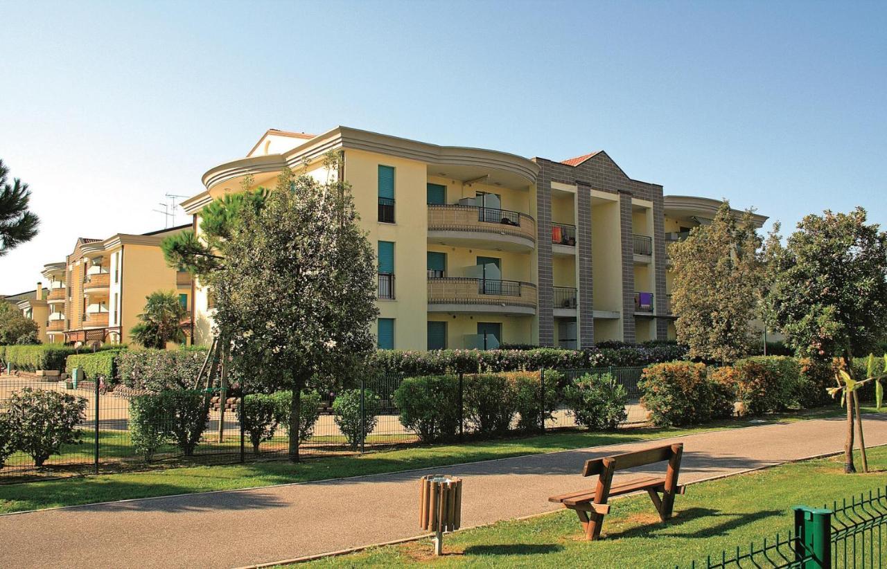 Tigli Lido Altanea Apartment Caorle Bagian luar foto