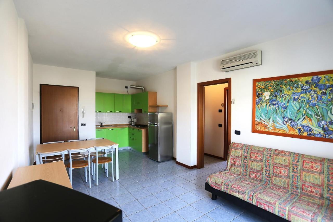 Tigli Lido Altanea Apartment Caorle Bagian luar foto
