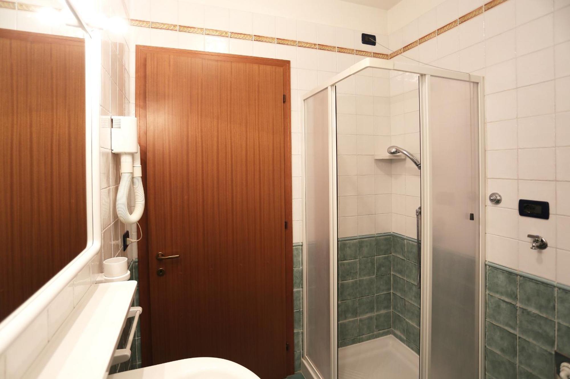 Tigli Lido Altanea Apartment Caorle Bagian luar foto
