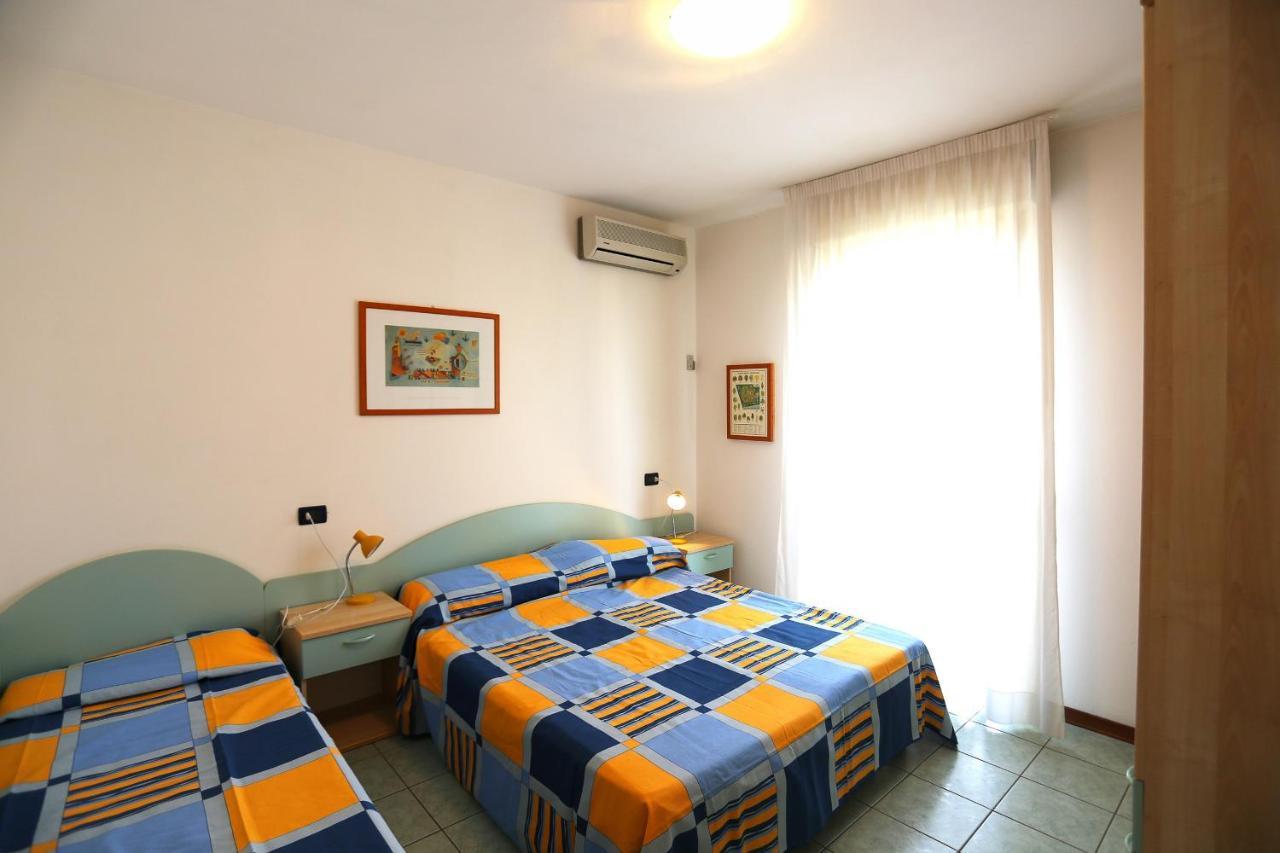 Tigli Lido Altanea Apartment Caorle Bagian luar foto