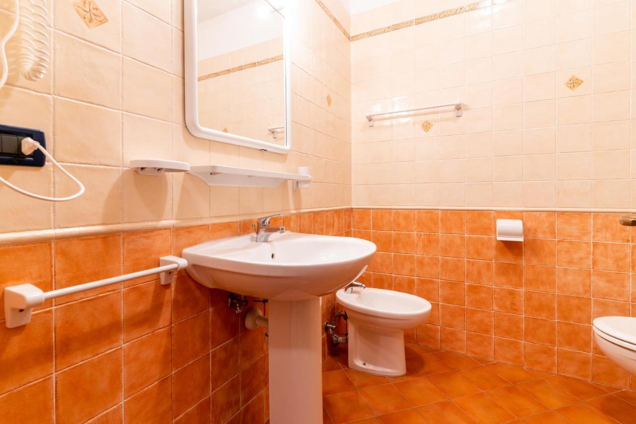 Tigli Lido Altanea Apartment Caorle Bagian luar foto